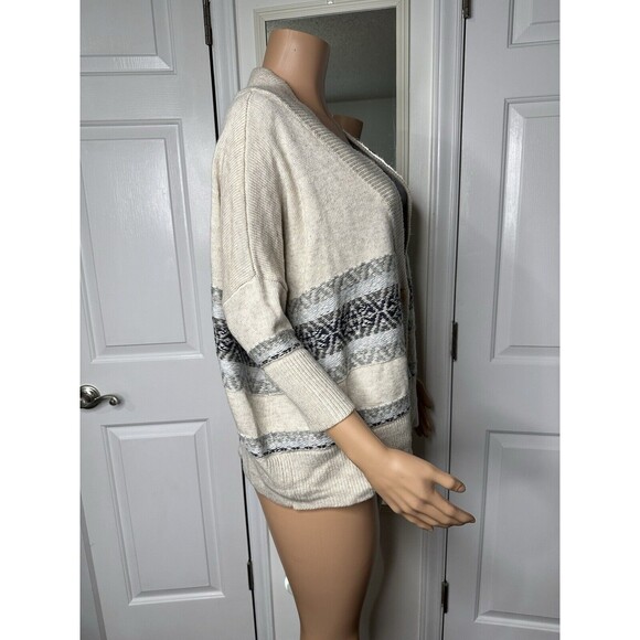 Chaser Fair Isle Drop Shoulder Over Sized Button Sweater in Natural Sz S NWOT - Picture 8 of 10